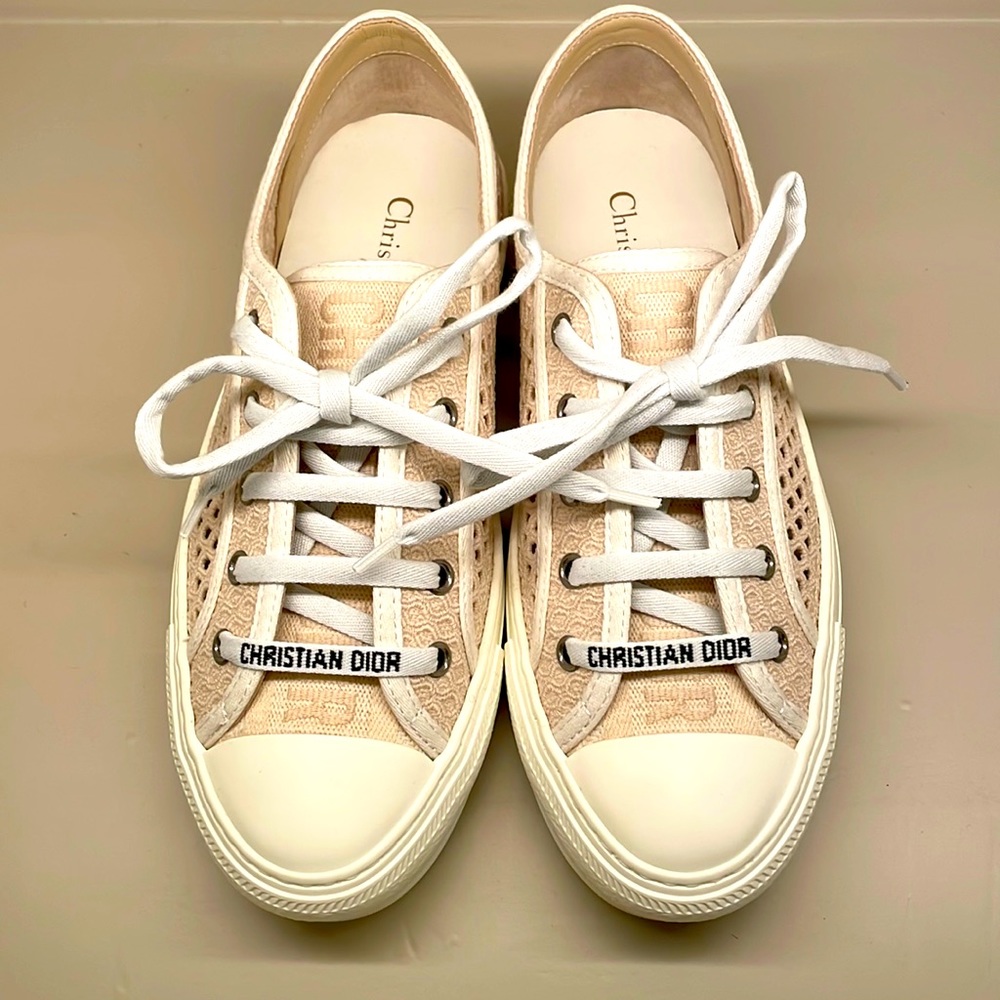 Christian Dior Walk’N’Dior low top embroidered sneakers (size 37.5/7.5)